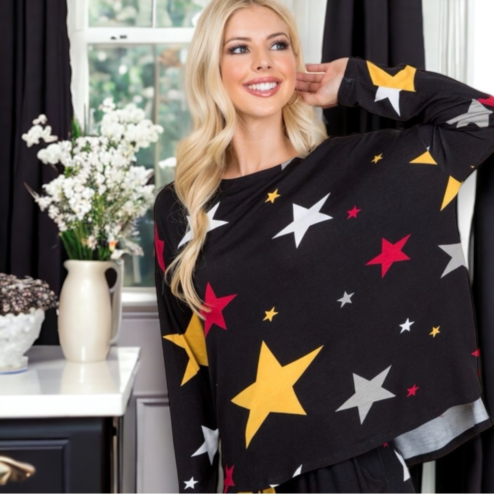 Two Piece Star Printed Casual Lounge Set - Picture 2 of 11